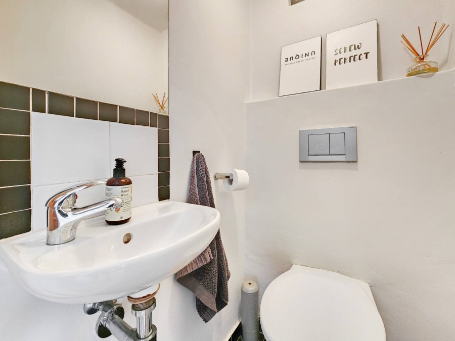 To Let 2 Bedroom Property for Rent in Sea Point Western Cape